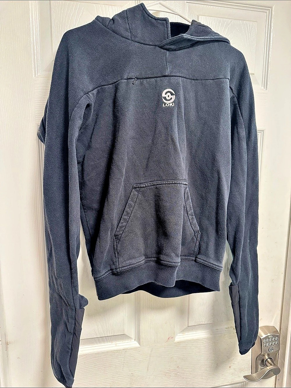 Loki Boys Size 18 Black Pullover Hoodie